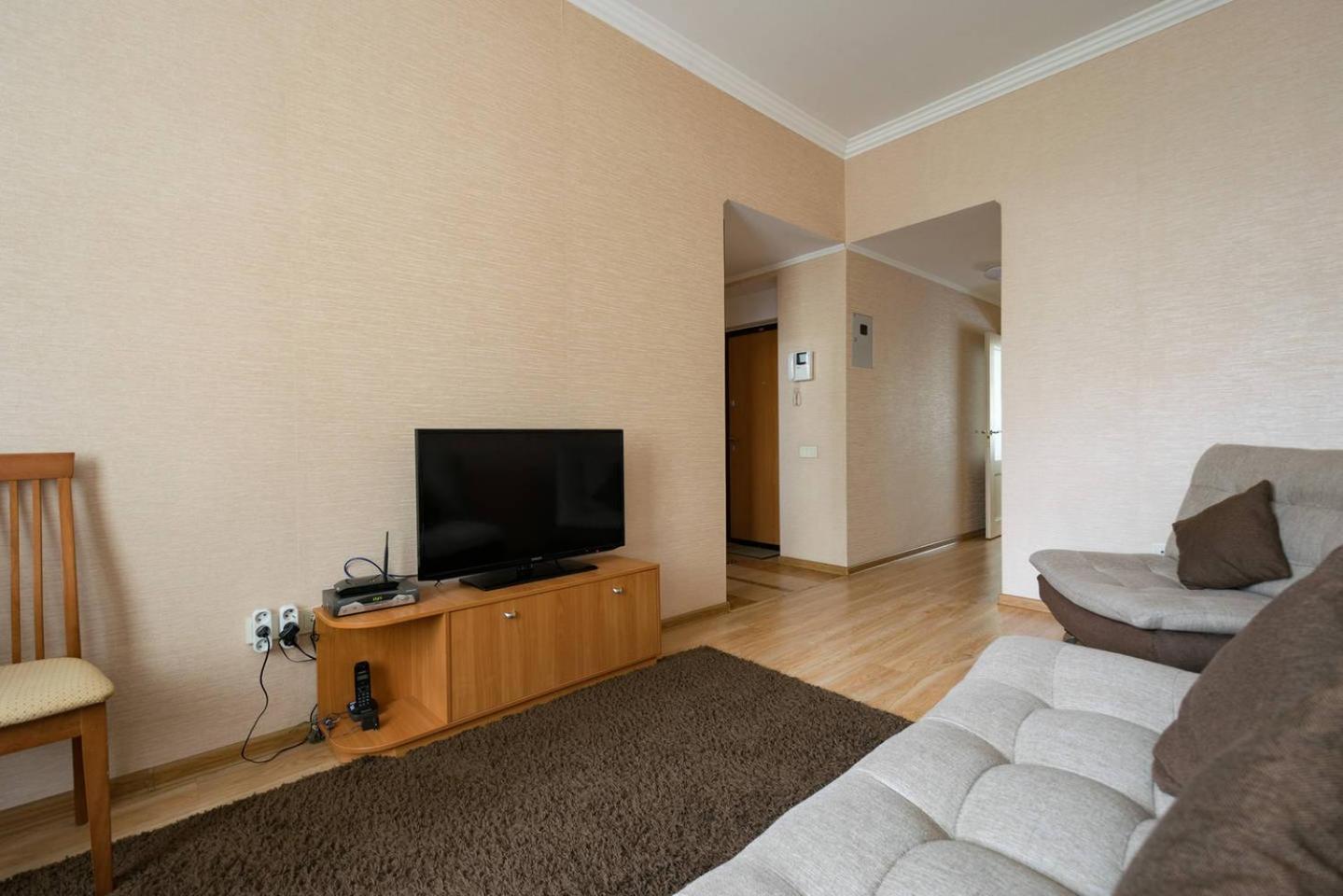 Apartment Nadezhda On Jeltoksan 103 *